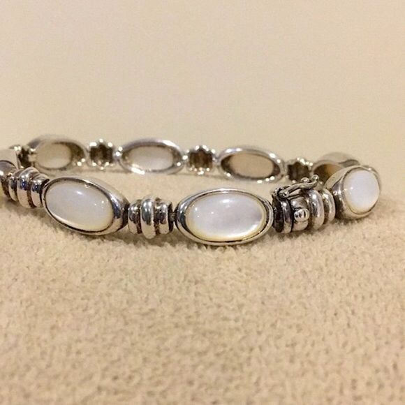 Vintage Jewelry - Vintage Mother of Pearl Cabochon Sterling Silver 925 Bracelet